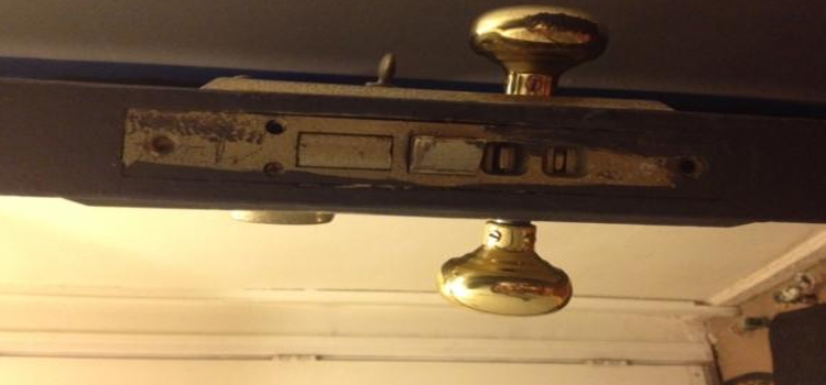 Old Mortise Lock Replacement in Strawberry